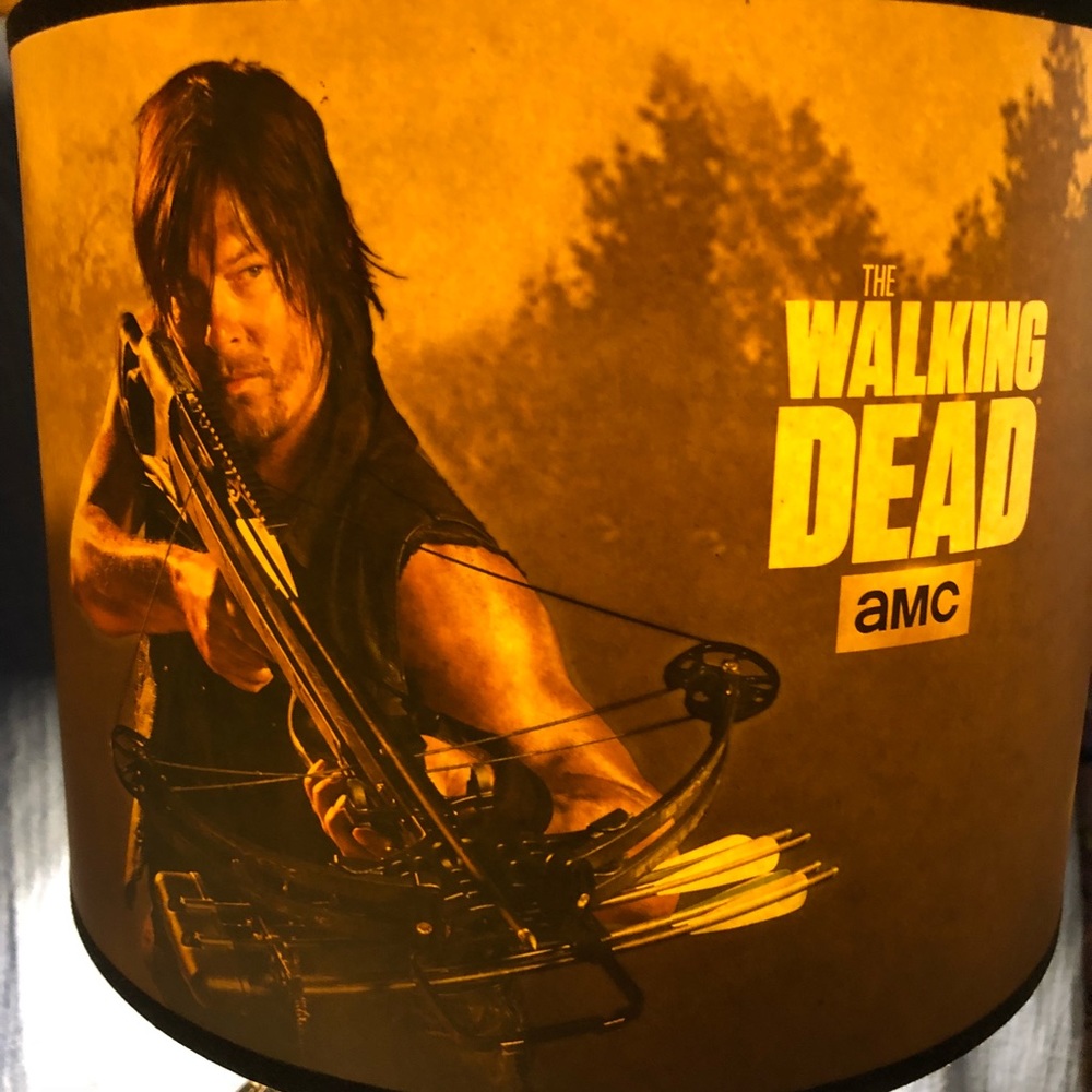 TWD Lamp - Picture 5 of 5